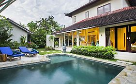 Villa Arushi