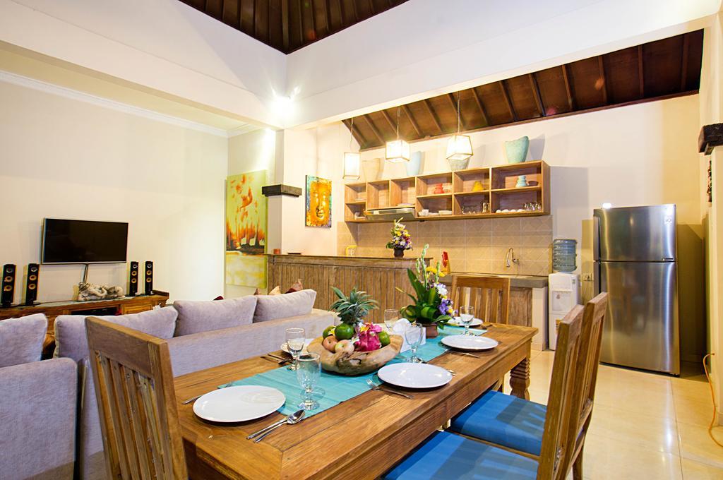Villa Arushi Seminyak  Bagian luar foto