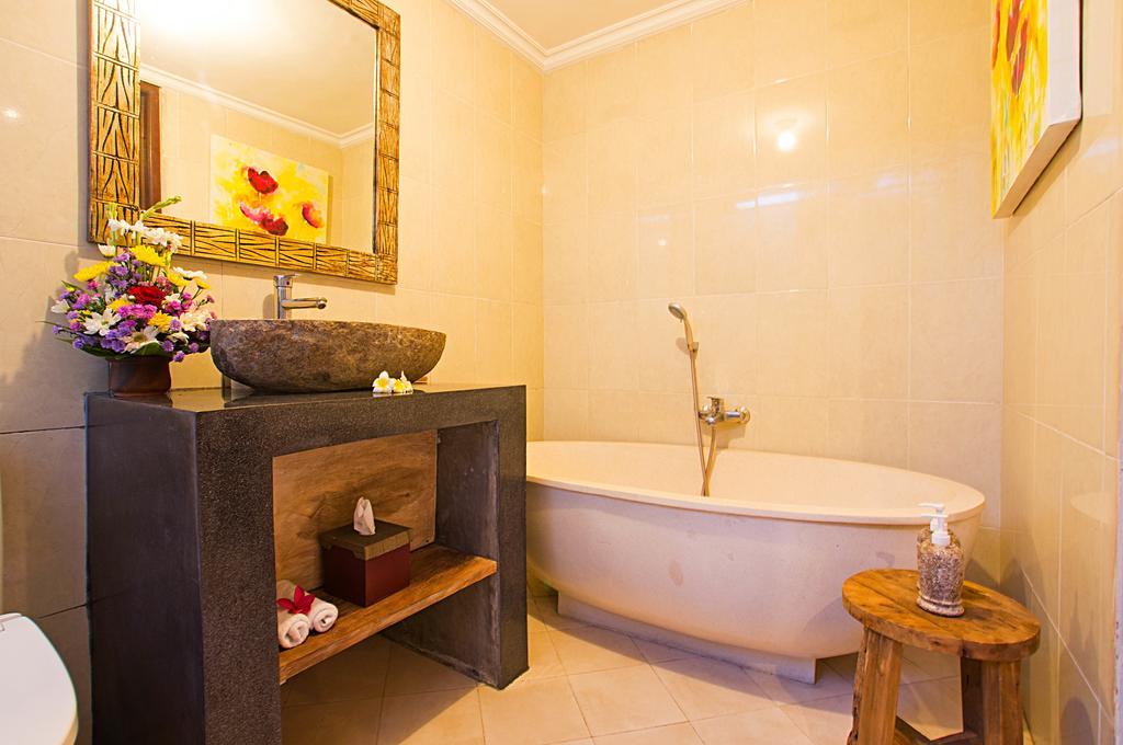 Villa Arushi Seminyak  Bagian luar foto