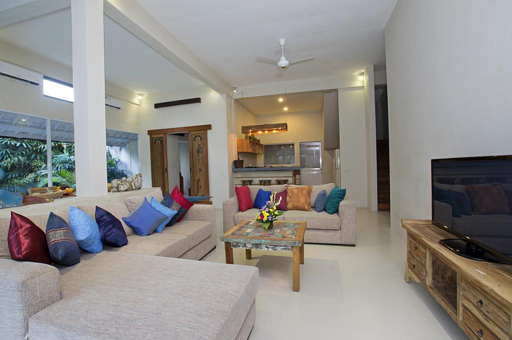 Villa Arushi Seminyak  Bagian luar foto
