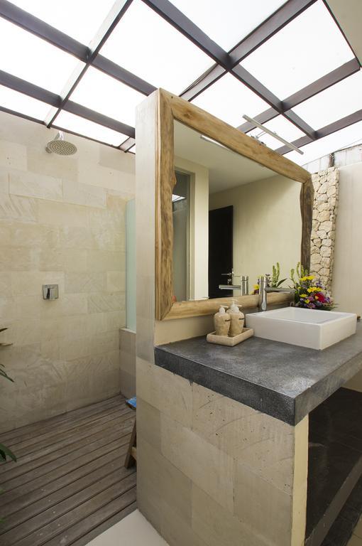 Villa Arushi Seminyak  Bagian luar foto