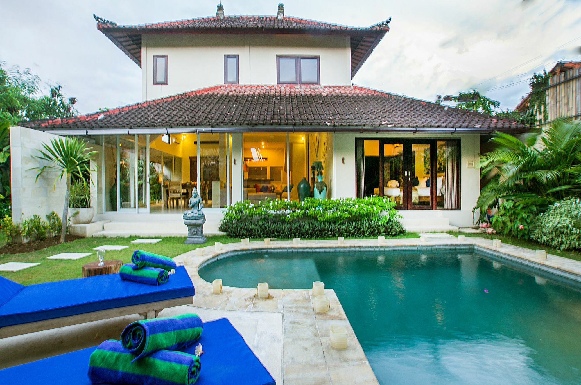 Villa Arushi Seminyak  Bagian luar foto